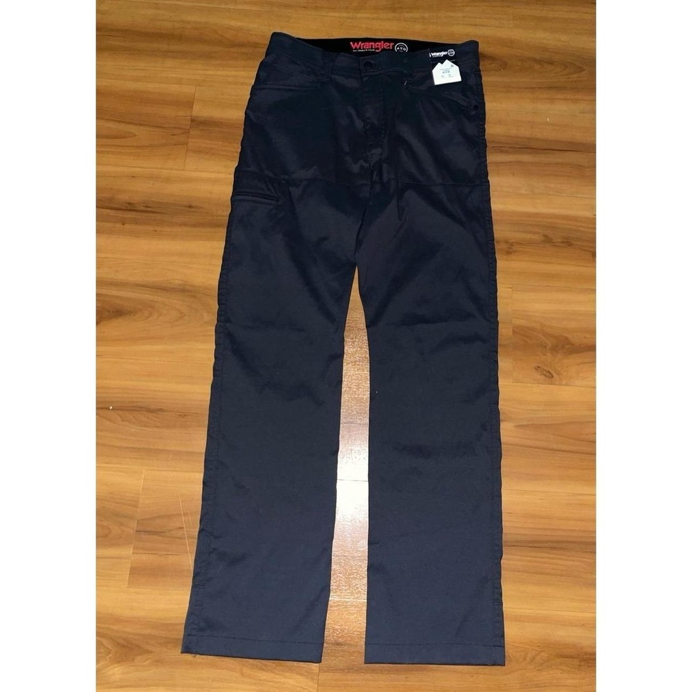 Mens NWT Wrangler All Terrain Gear Hiking Trail Pants